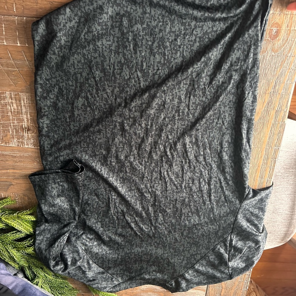 FedEx Women's Black and Green Jersey Top - Picture 3 of 3